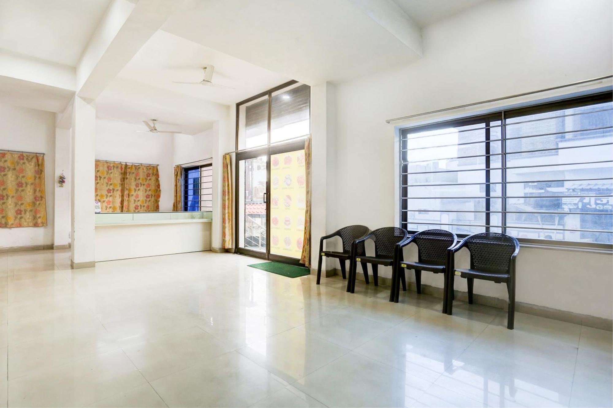 Super Hotel O Goverdhan Villa Udaipur Exteriör bild